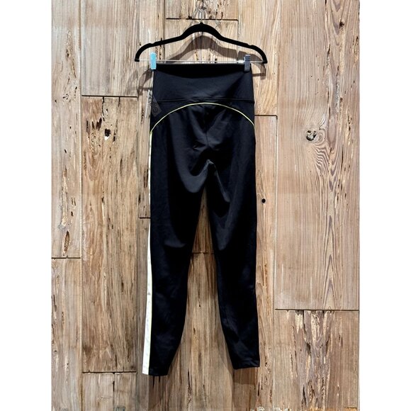 GIGI C SPORT WOMEN'S LEGGINGS sz M - Picture 2 of 2